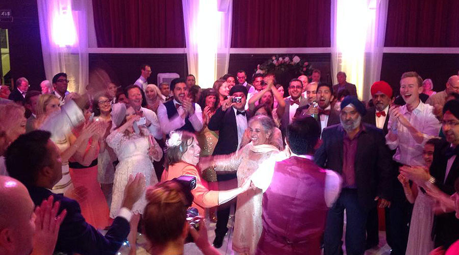 Fantastic-wedding-at-Ealing-Town-Hall-on-Saturday2